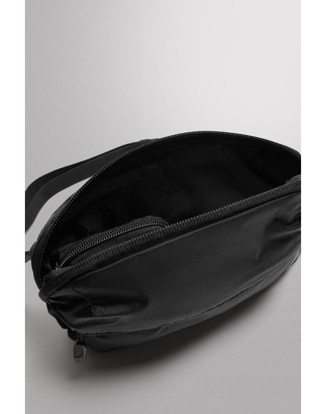 자라 자라 폴더블 테크니컬 스포츠 벨트백 3626/720/800 BLACK 블랙 착용컷