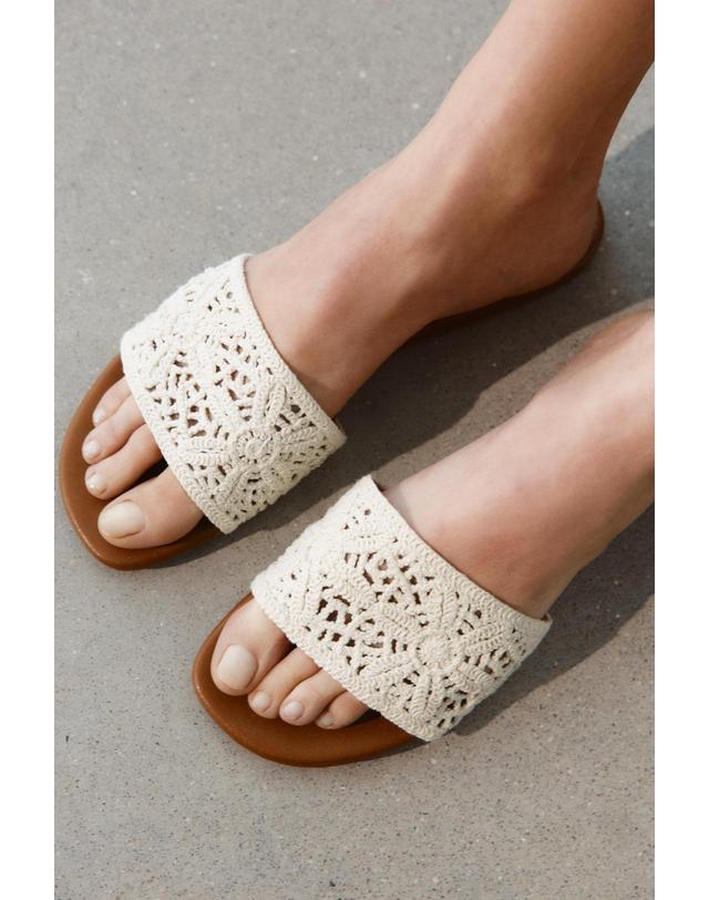 자라 자라 크로셰 슬라이드 플랫 샌들 3657/710/111 LIGHT BEIGE 아이보리 착용컷