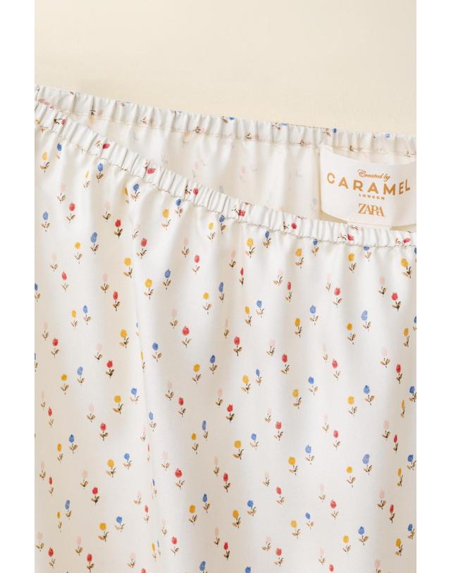 자라 자라 카라멜 런던 실크 미디 스커트 0351/103/021 PRINTED 아이보리 착용컷
