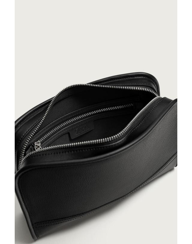자라 자라 엠보싱 텍스처 스트랩 클러치백 3703/820/800 BLACK 블랙 착용컷