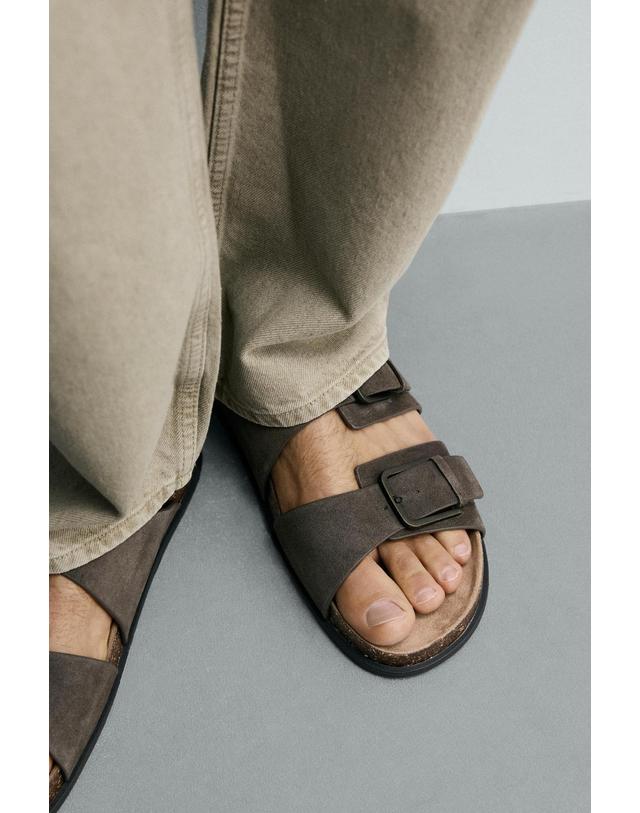 자라 자라 스웨이드 더블 스트랩 버클 샌들 2706/720/832 TAUPE GREY 베이지 착용컷