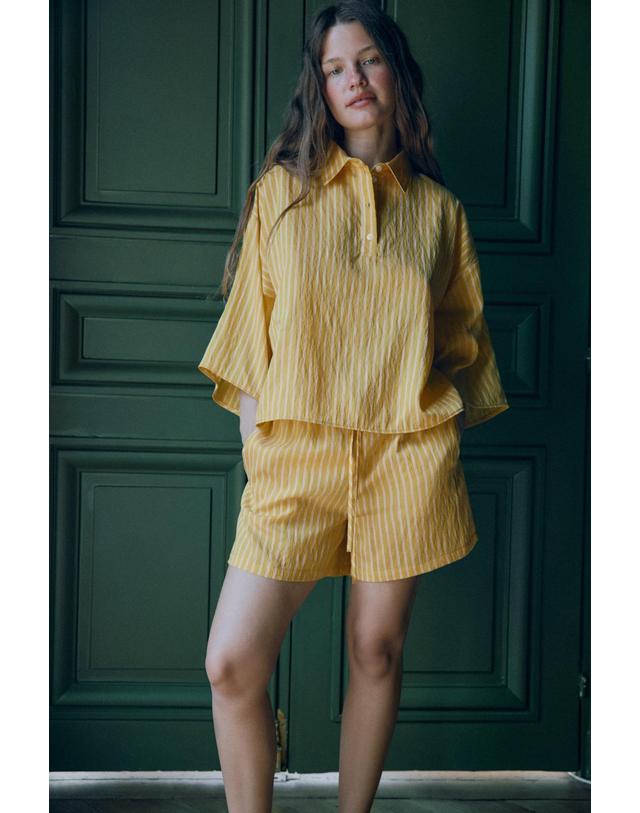 자라 자라 스트라이프 프린트 반바지 9042/806/300 YELLOW 머스타드 착용컷