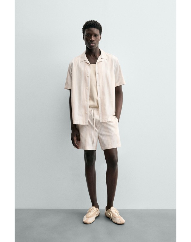 자라 자라 스트라이프 릴렉스핏 버뮤다 반바지 2014/938/721 LIGHT BEIGE 베이지 착용컷