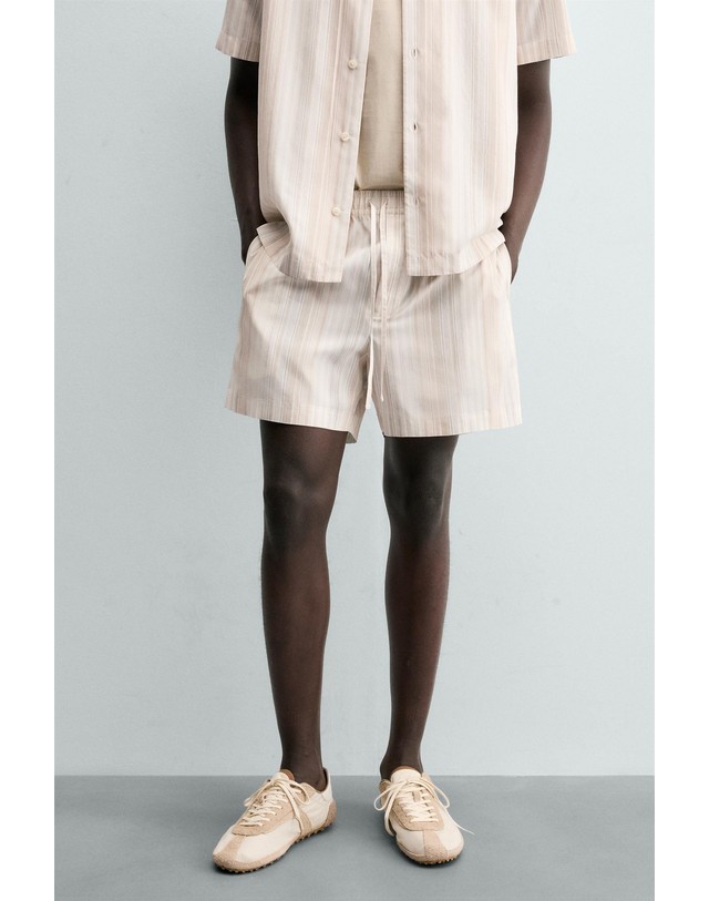자라 자라 스트라이프 릴렉스핏 버뮤다 반바지 2014/938/721 LIGHT BEIGE 베이지 착용컷
