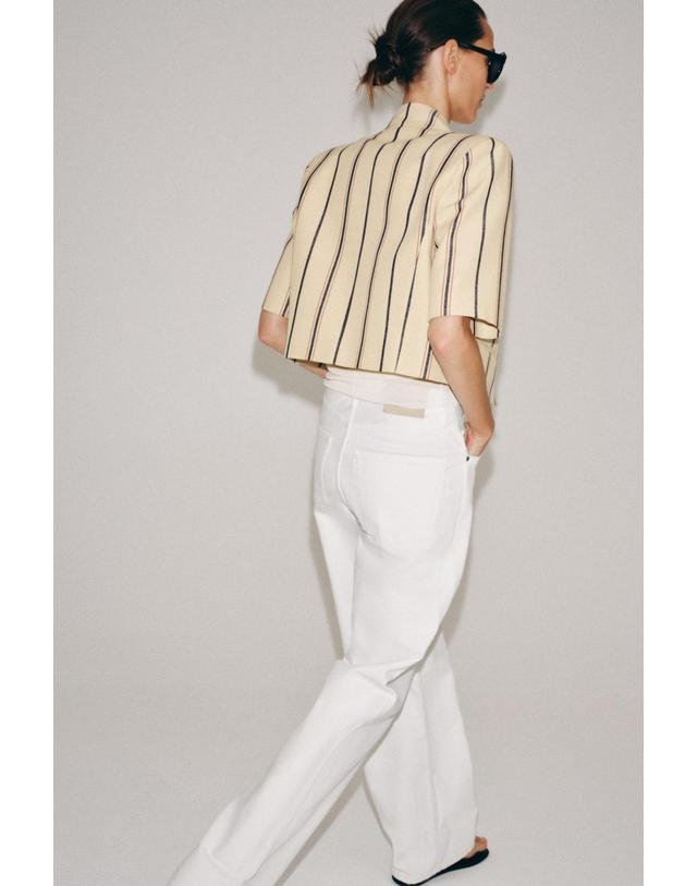 자라 자라 크롭 스트라이프 반팔 블레이저 7005/786/710 BEIGE 베이지 착용컷