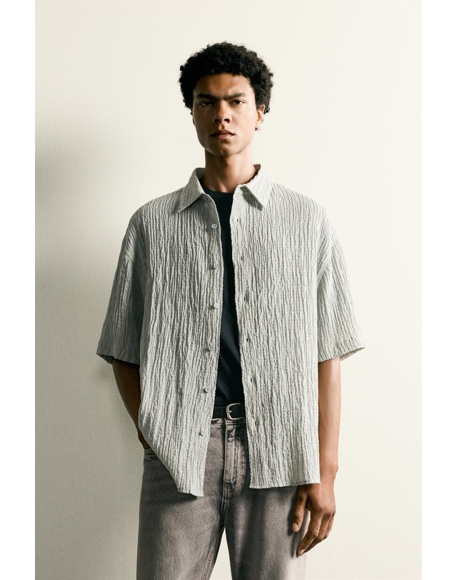 자라 자라 릴렉스핏 텍스처 반팔 셔츠 2548/320/811 LIGHT GREY 그레이 착용컷