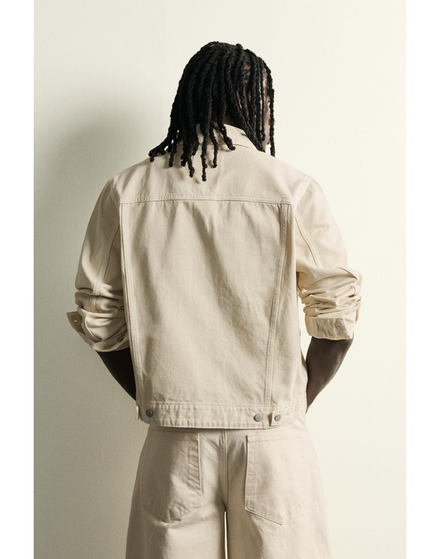 자라 자라 레귤러핏 워시드 데님 자켓 8062/391/251 OYSTER-WHITE 아이보리 착용컷
