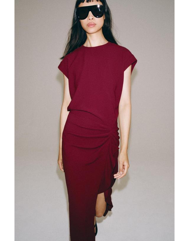 자라 자라 러플 민소매 미디 원피스 2252/281/681 BURGUNDY 레드 착용컷