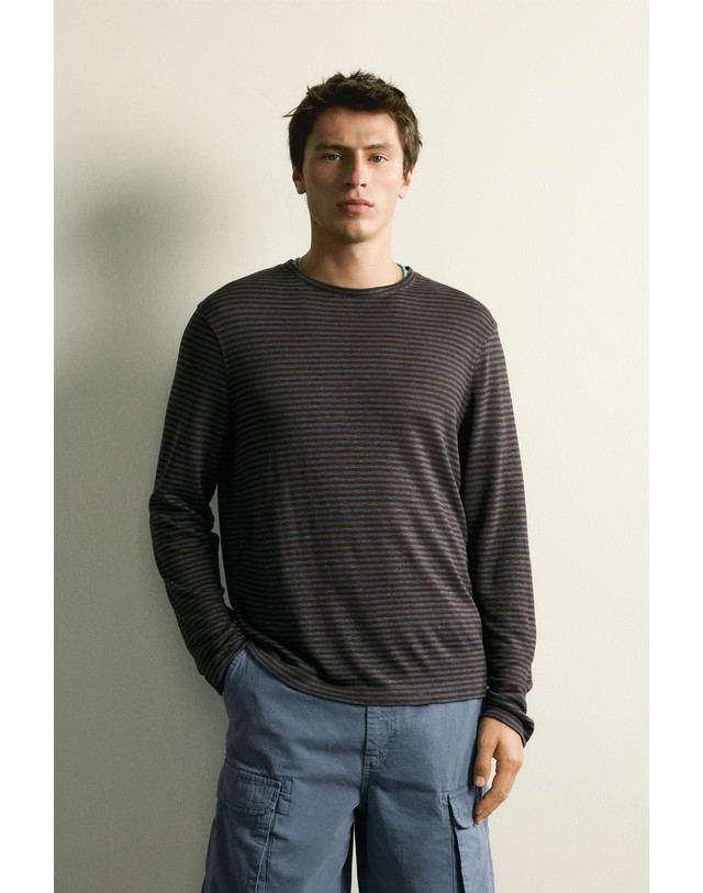 자라 자라 헴프 비스코스 스트라이프 긴팔 티셔츠 4853/303/104 STRIPED 그레이 착용컷