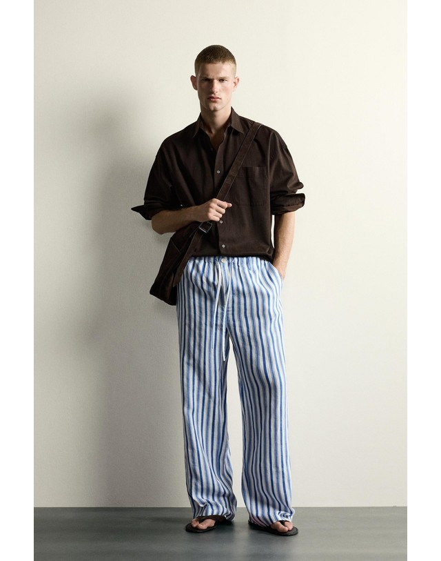 자라 자라 린넨 릴렉스핏 스트라이프 팬츠 2634/325/043 NAVY / WHITE 멀티컬러 착용컷