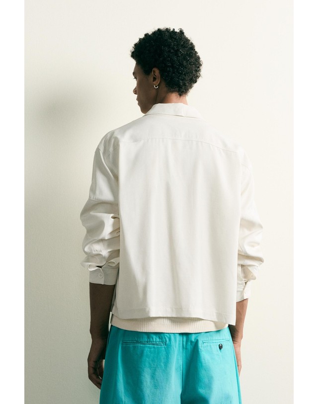 자라 자라 릴렉스핏 플루이드 포켓 오버셔츠 3715/807/251 OYSTER-WHITE 아이보리 착용컷
