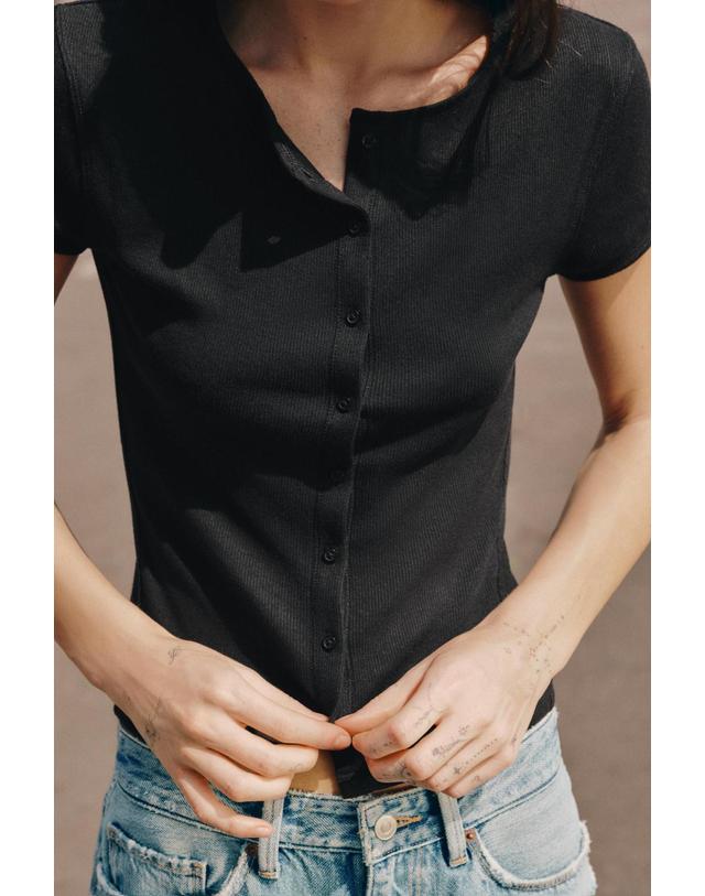 자라 자라 골지 버튼 라운드넥 반팔 티셔츠 3253/802/800 BLACK 블랙 착용컷
