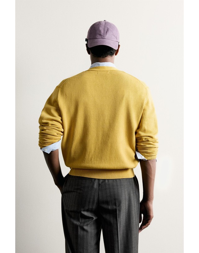 자라 자라 레귤러핏 브이넥 코튼 버튼 가디건 3284/320/300 YELLOW 머스타드 착용컷