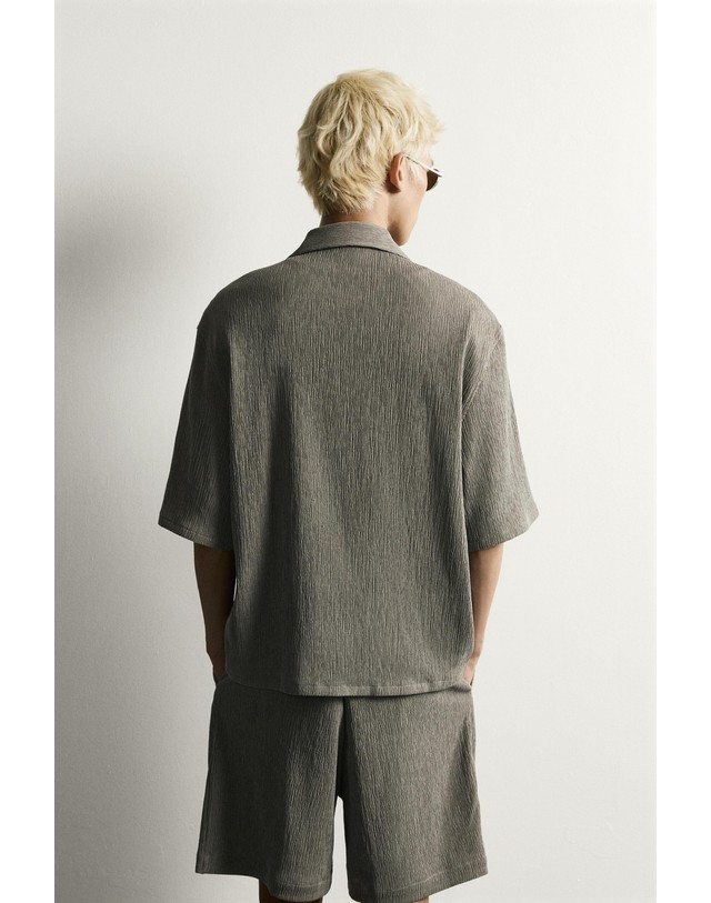 자라 자라 릴렉스핏 텍스처 볼링칼라 반팔 셔츠 7380/360/506 LIGHT KHAKI 카키 착용컷
