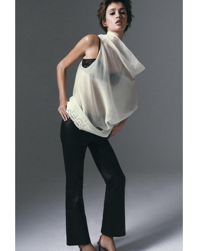 자라 자라 오간자 레이스 헴 민소매 탑 1758/704/990 990 아이보리 착용컷