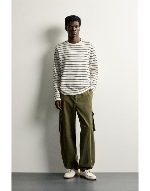 자라 자라 스트라이프 자카드 니트 스웨터 3920/357/104 STRIPED 아이보리 착용컷