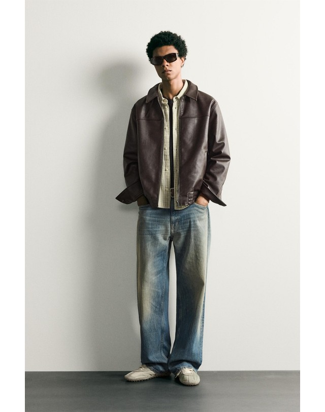 자라 자라 릴렉스핏 레더 이펙트 집업 자켓 4027/800/753 CHOCOLATE BROWN 초콜릿 착용컷