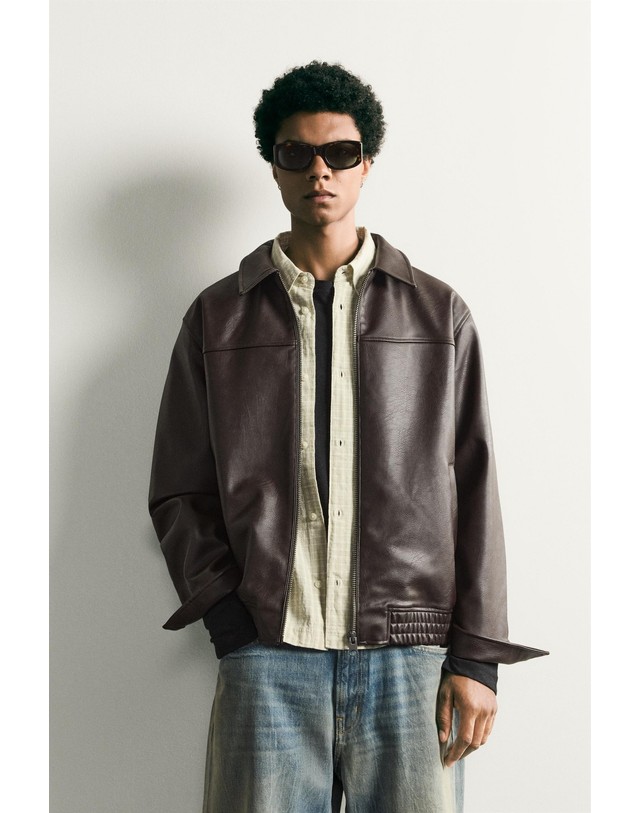 자라 자라 릴렉스핏 레더 이펙트 집업 자켓 4027/800/753 CHOCOLATE BROWN 초콜릿 착용컷