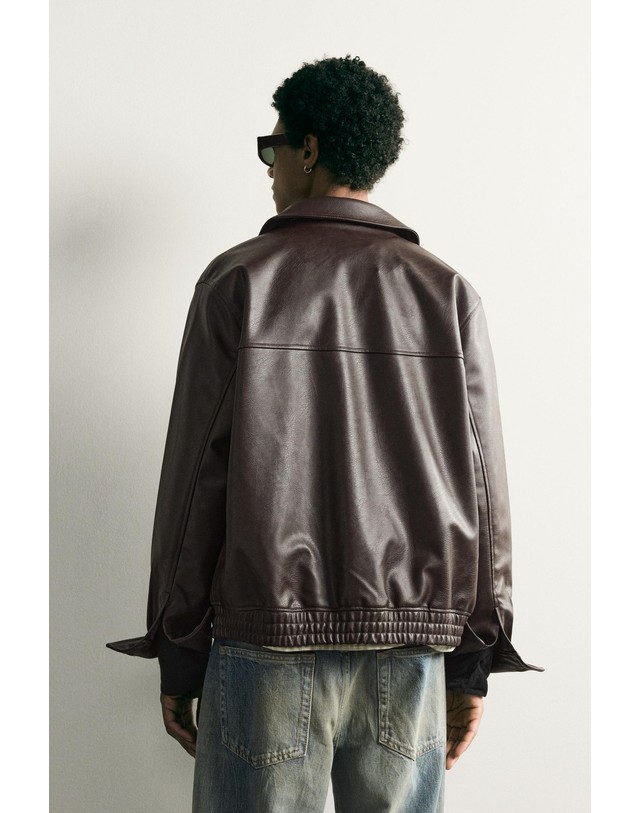 자라 자라 릴렉스핏 레더 이펙트 집업 자켓 4027/800/753 CHOCOLATE BROWN 초콜릿 착용컷