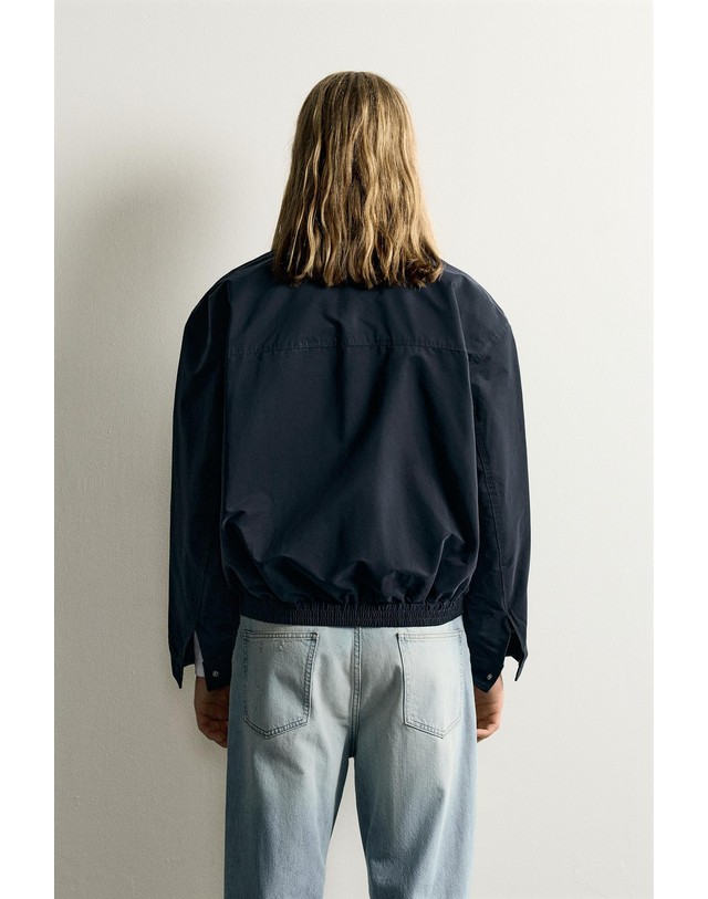 자라 자라 경량 크롭 방수 테크니컬 자켓 5320/801/422 DARK NAVY 네이비 착용컷