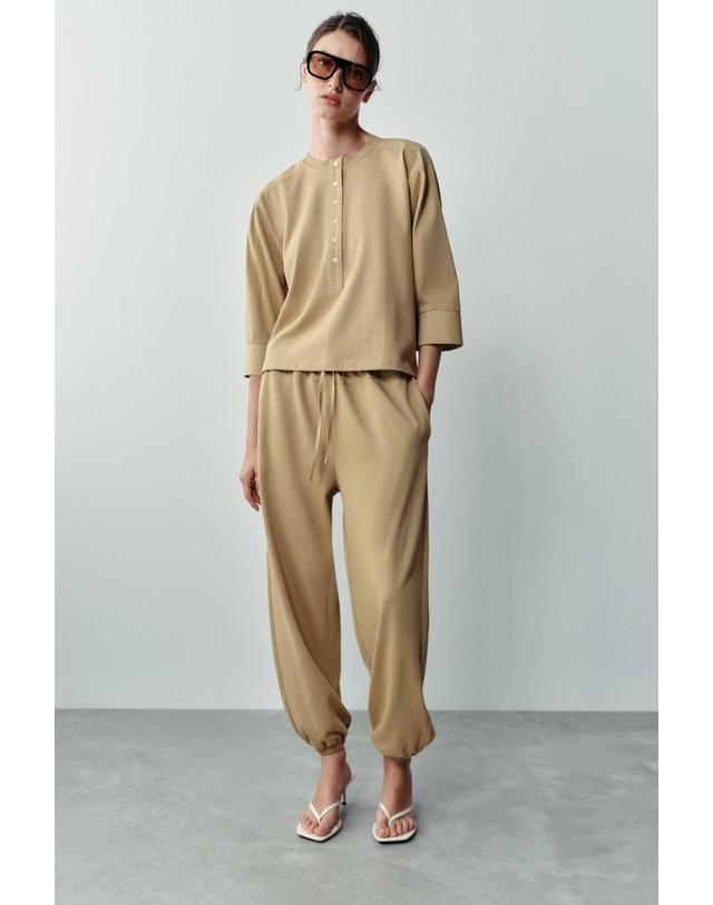자라 자라 콤비 라운드넥 버튼 코튼 티셔츠 0264/714/704 CAMEL 카멜 착용컷