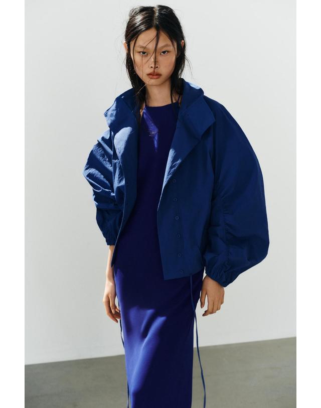 자라 자라 하이넥 드로스트링 나일론 자켓 4772/703/420 BLUISH 블루 착용컷
