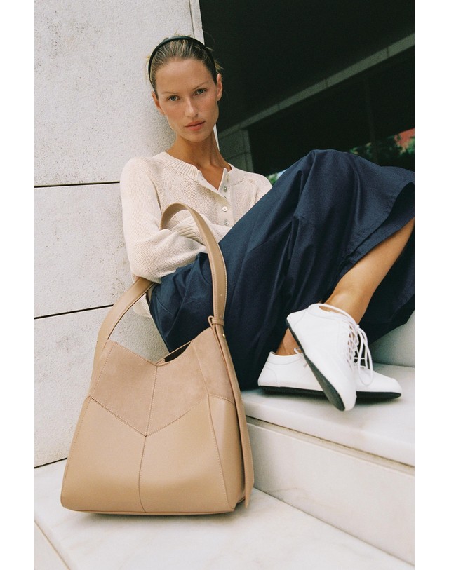 자라 자라 스티치 이너 파우치 숄더백 6302/810/718 SAND/BROWN 베이지 착용컷