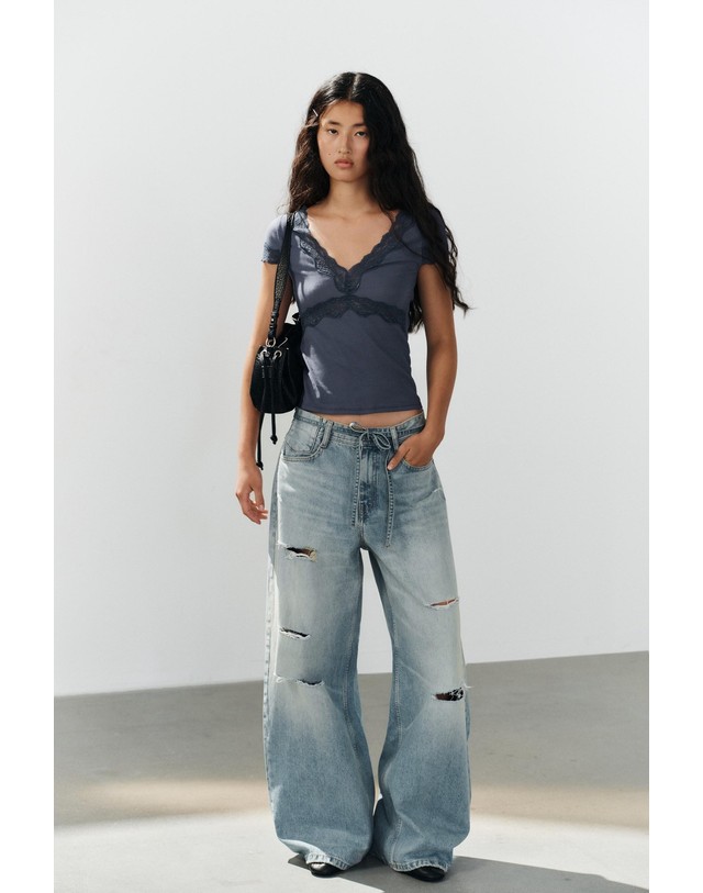 자라 자라 레이스 디테일 브이넥 반팔 탑 4770/805/401 NAVY BLUE 네이비 착용컷