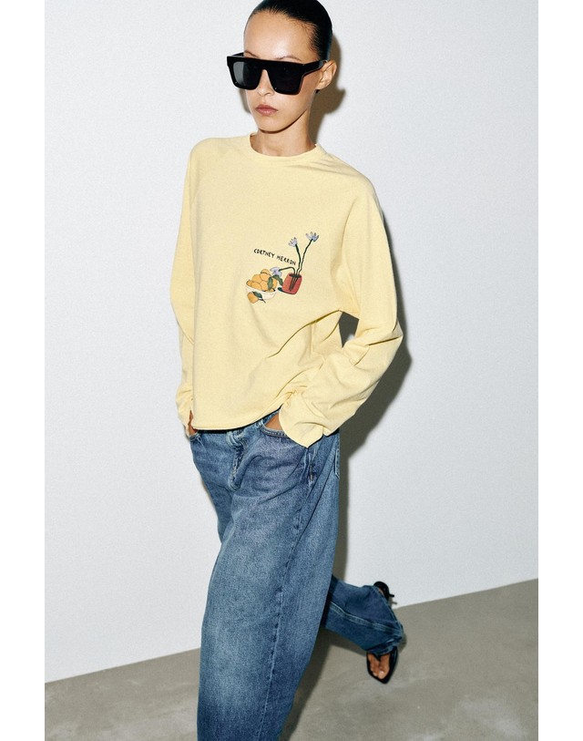자라 자라 그래픽 래글런 슬리브 티셔츠 1277/101/522 LEMON 노랑 착용컷
