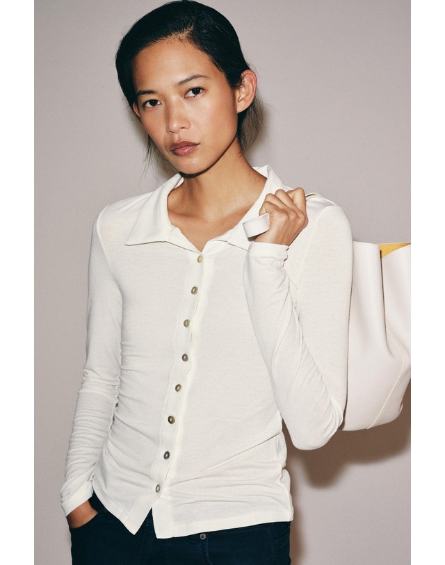 자라 자라 배색 버튼 긴팔 탑 1058/803/712 ECRU 아이보리 착용컷