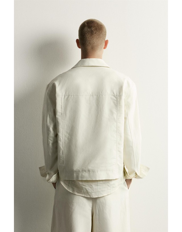 자라 자라 릴렉스핏 코튼 린넨 플랩 포켓 오버셔츠 0706/752/982 SEA GREEN 아이보리 착용컷