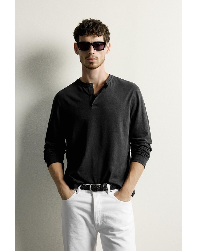 자라 자라 린넨 코튼 헨리넥 긴팔 티셔츠 5868/303/898 DARK ANTHRACITE 그레이 착용컷