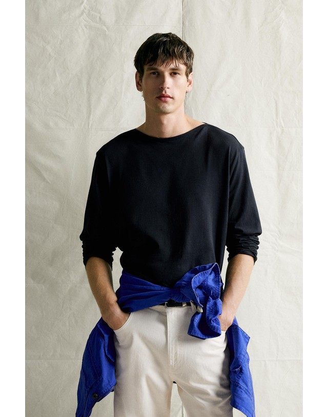 자라 자라 레귤러핏 보트넥 긴팔 티셔츠 4231/305/422 DARK NAVY 네이비 착용컷
