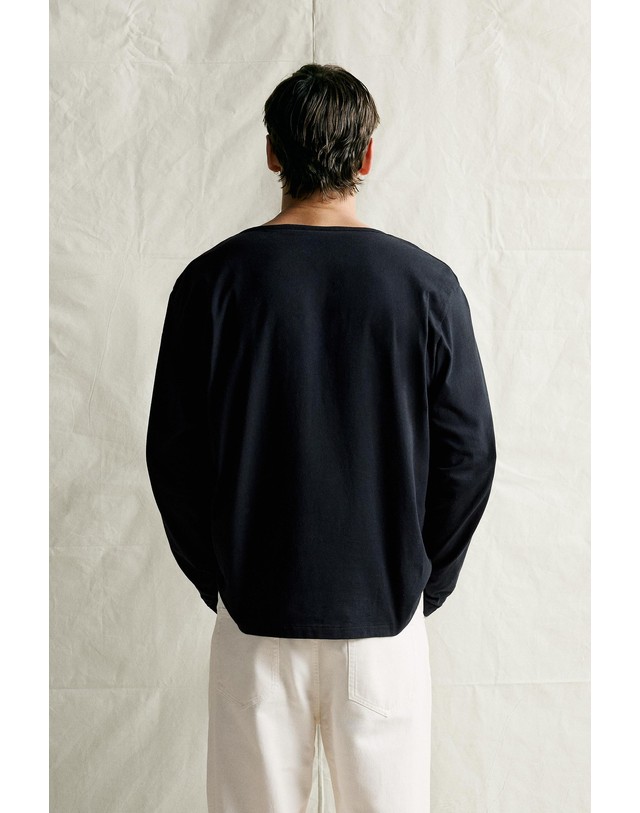 자라 자라 레귤러핏 보트넥 긴팔 티셔츠 4231/305/422 DARK NAVY 네이비 착용컷