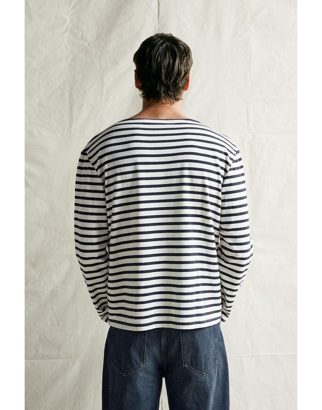 자라 자라 릴렉스핏 자카드 스트라이프 티셔츠 8054/395/066 ECRU / NAVY 멀티컬러 착용컷