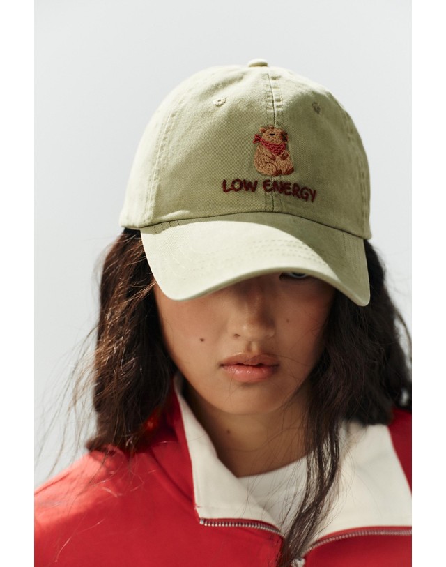 자라 자라 카피바라 자수 트윌 캡모자 0653/238/506 LIGHT KHAKI 카키 착용컷