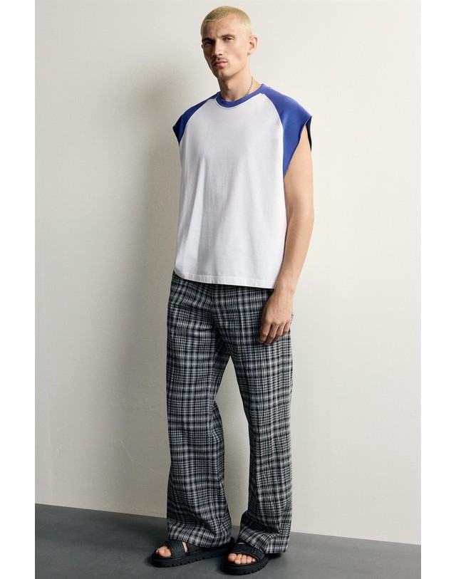 자라 자라 멀티 스트랩 벨크로 플랫 샌들 2739/720/202 MULTICOLOURED 네이비 착용컷