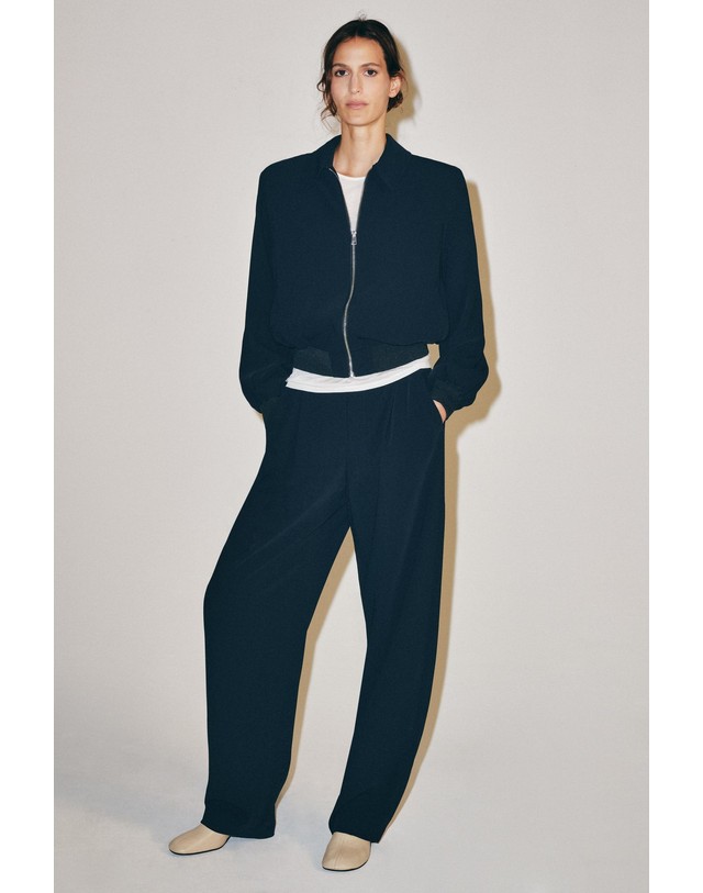 자라 자라 숄더패드 집업 봄버 자켓 8491/246/401 NAVY BLUE 네이비 착용컷