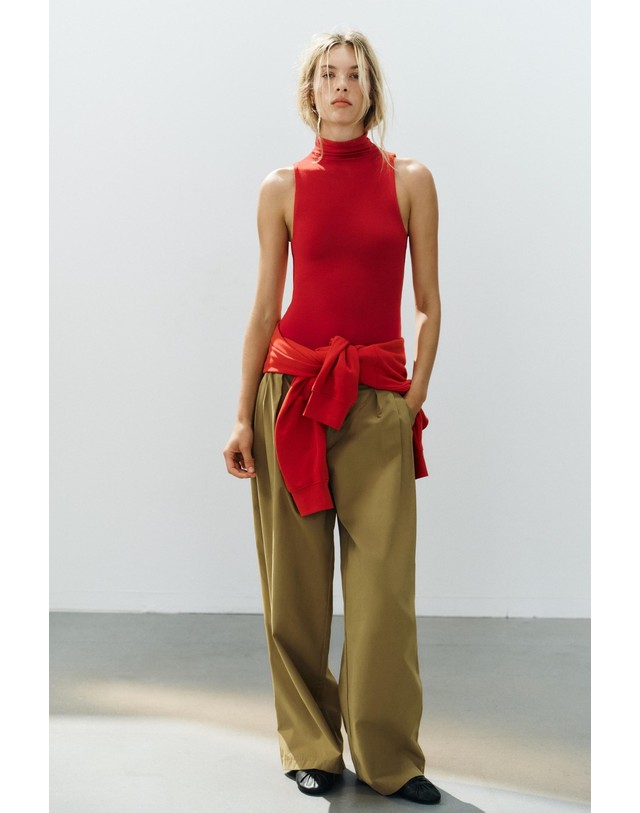 자라 자라 소프트 하이넥 민소매 바디수트 5039/829/600 RED 레드 착용컷