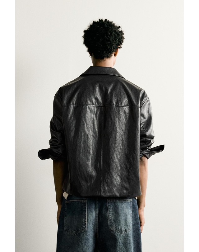 자라 자라 가죽 이펙트 크롭 버튼 자켓 2949/800/800 BLACK 블랙 착용컷