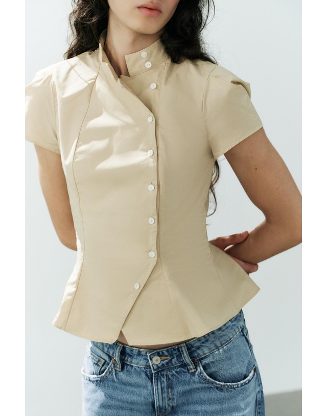 자라 자라 슬림핏 크로스 버튼 반팔 셔츠 4764/019/710 BEIGE 베이지 착용컷