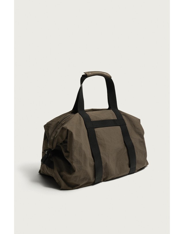 자라 자라 나일론 여행용 더플백 3110/820/032 KHAKI GREEN 카키 착용컷