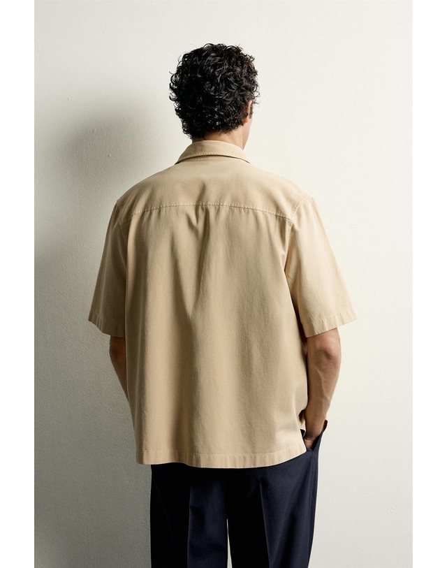 자라 자라 레귤러핏 플랩 포켓 반팔 셔츠 3798/623/707 CAMEL 카멜 착용컷