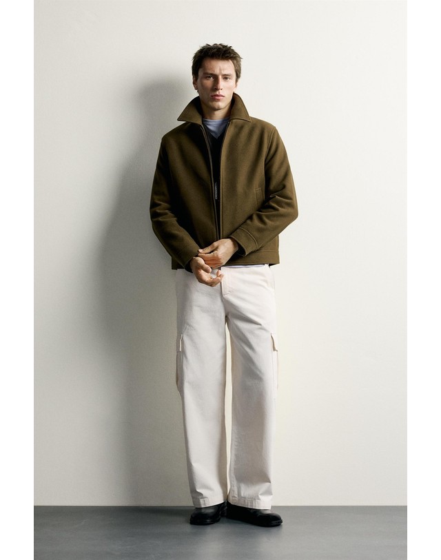 자라 자라 레귤러핏 텍스처 집업 자켓 3286/500/528 DARK OLIVE 카키 착용컷