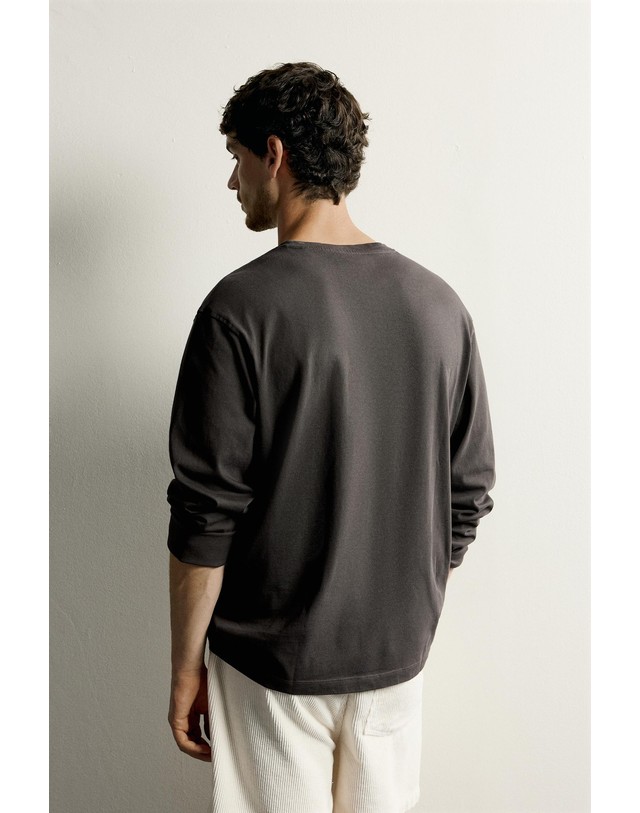 자라 자라 레귤러핏 라운드넥 긴팔 티셔츠 1887/424/807 ANTHRACITE GREY 그레이 착용컷