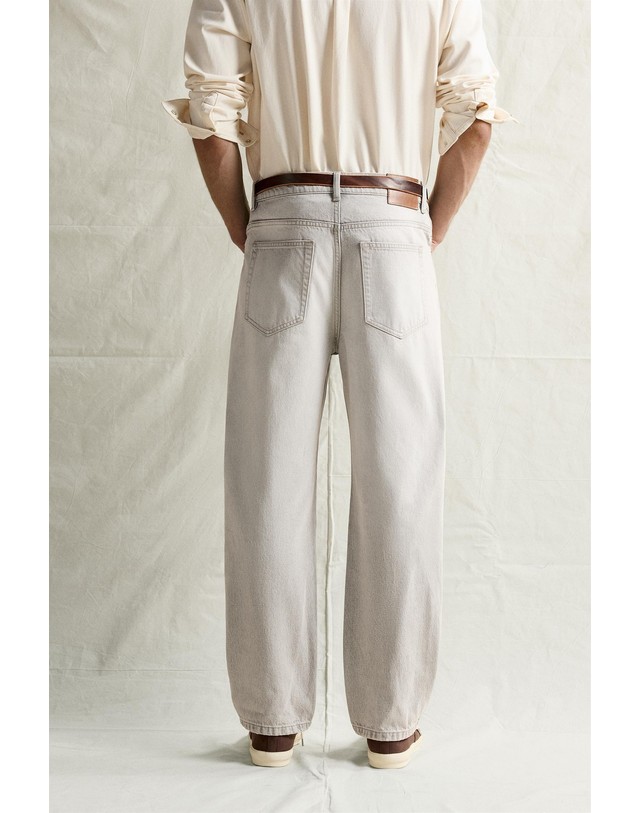 자라 자라 스트레이트 앵클핏 데님 팬츠 3991/334/811 LIGHT GREY 그레이 착용컷