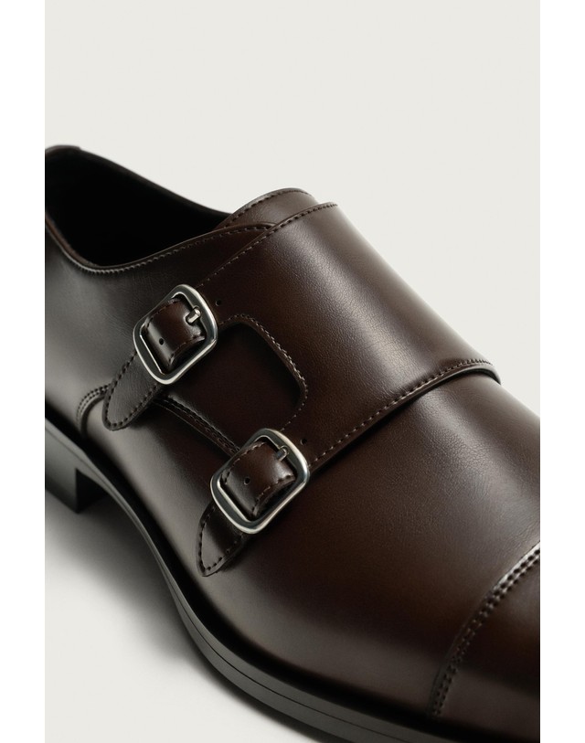 자라 자라 더블 버클 몽크스트랩화 2417/820/700 BROWN 초콜릿 착용컷