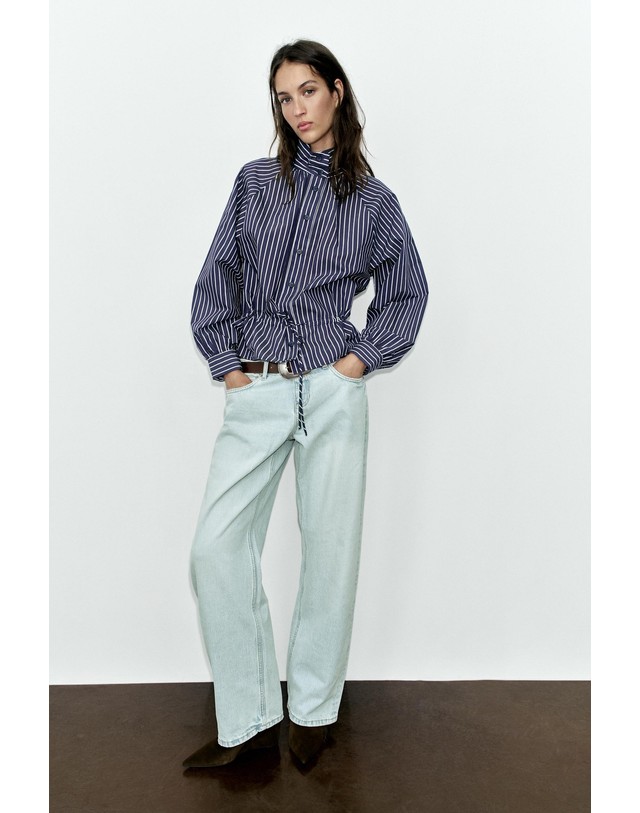 자라 자라 스트라이프 하이넥 긴팔 셔츠 3293/158/043 NAVY / WHITE 멀티컬러 착용컷