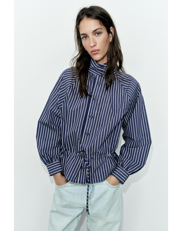 자라 자라 스트라이프 하이넥 긴팔 셔츠 3293/158/043 NAVY / WHITE 멀티컬러 착용컷