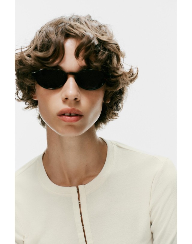 자라 자라 메탈 후크 라운드넥 코튼 탑 5584/809/251 OYSTER-WHITE 아이보리 착용컷